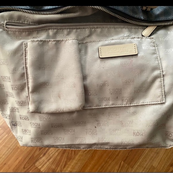 Michael Kors signature tote bag - Picture 5 of 12